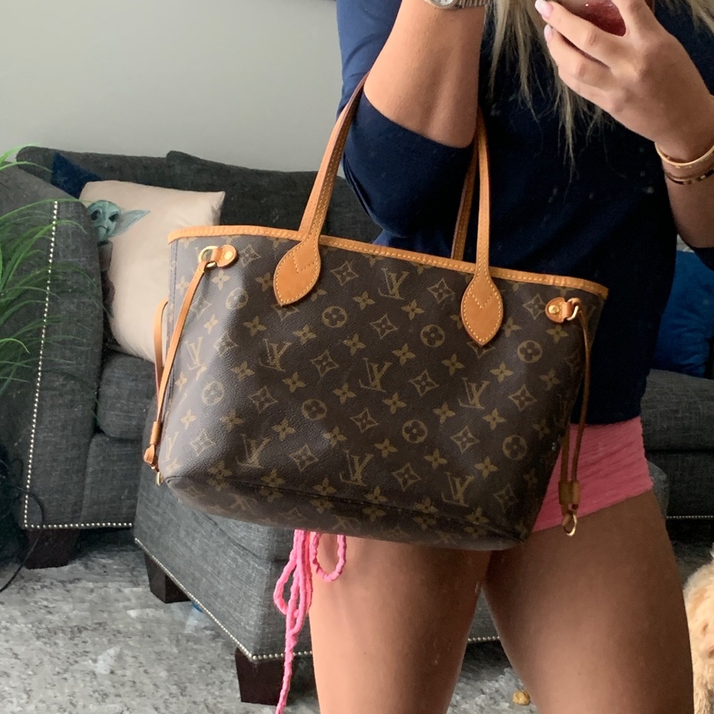 Louis Vuitton Neverfull PM. Make offer